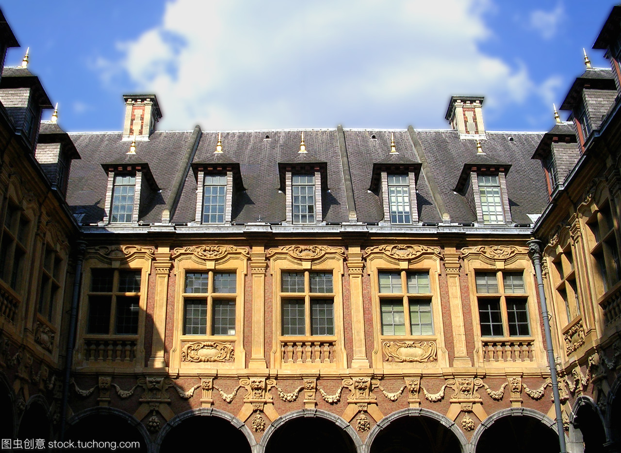 裝潢,遠(yuǎn)古,裝飾,云彩,專欄,利樂(lè),云層,天空,古昔,圓柱,古代,古老,雕塑,屋子,房屋,大樓,天,建筑,支柱,房子,法國(guó),拱廊,建筑物,法蘭西,柱子,法國(guó)的,煙囪,石,紀(jì)念碑,窗口,石頭,藍(lán),石子,藍(lán)色,衰老,窗戶,裝飾物,玻璃窗,裝修,陳舊,云